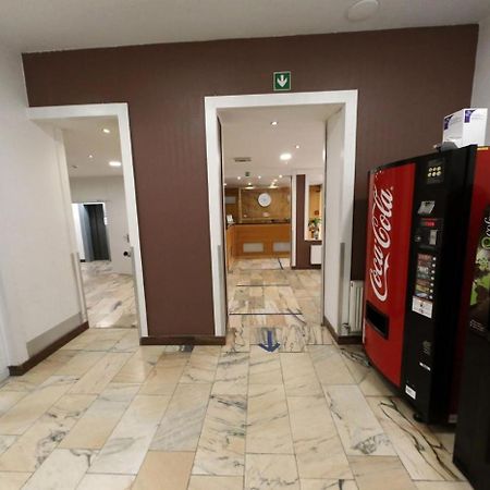 Hotel De France Saint-Gilles Zewnętrze zdjęcie