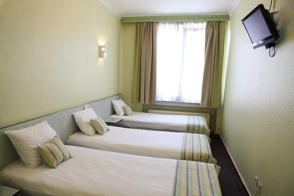 Hotel De France Saint-Gilles Zewnętrze zdjęcie