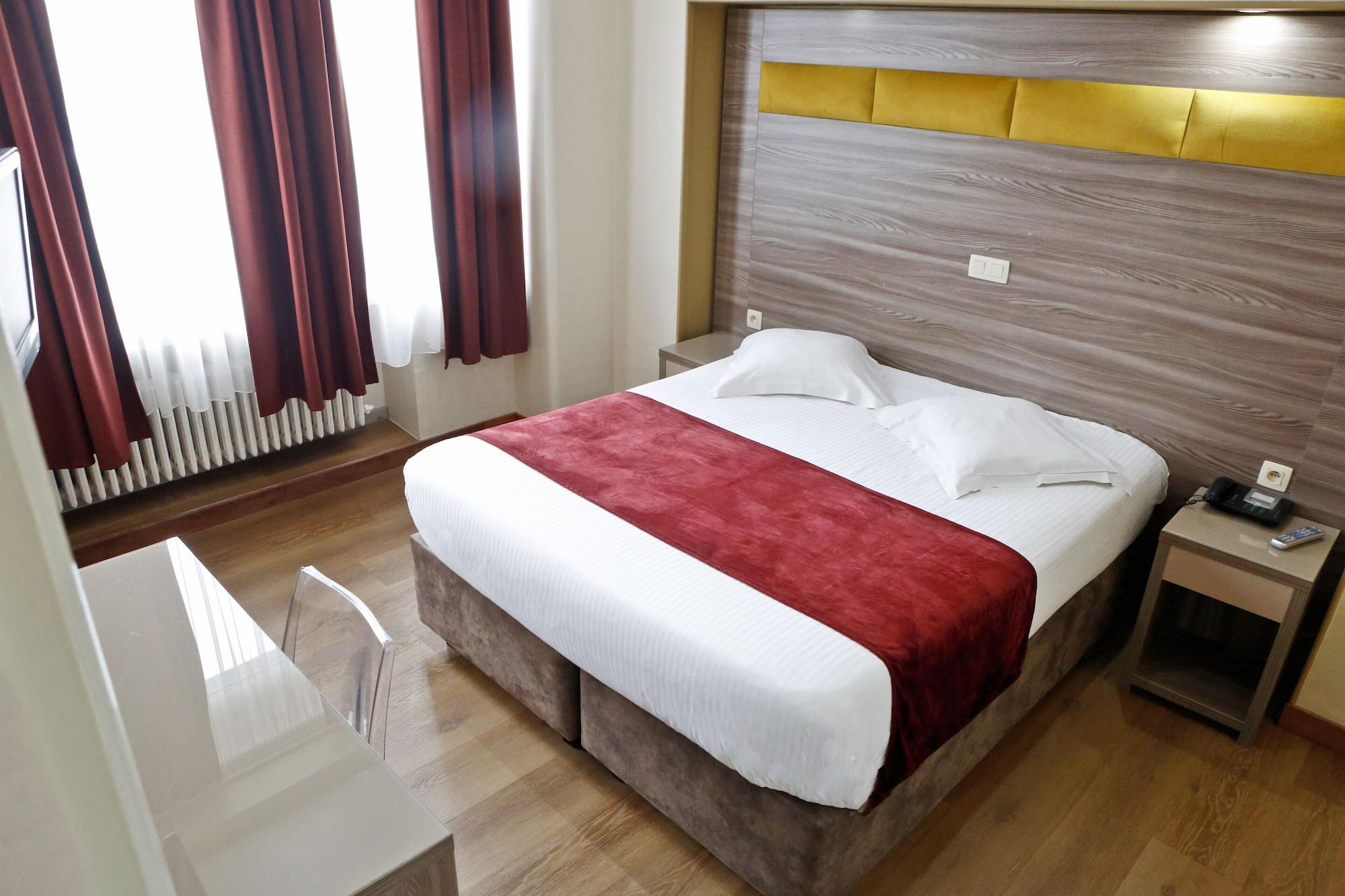 Hotel De France Saint-Gilles Zewnętrze zdjęcie