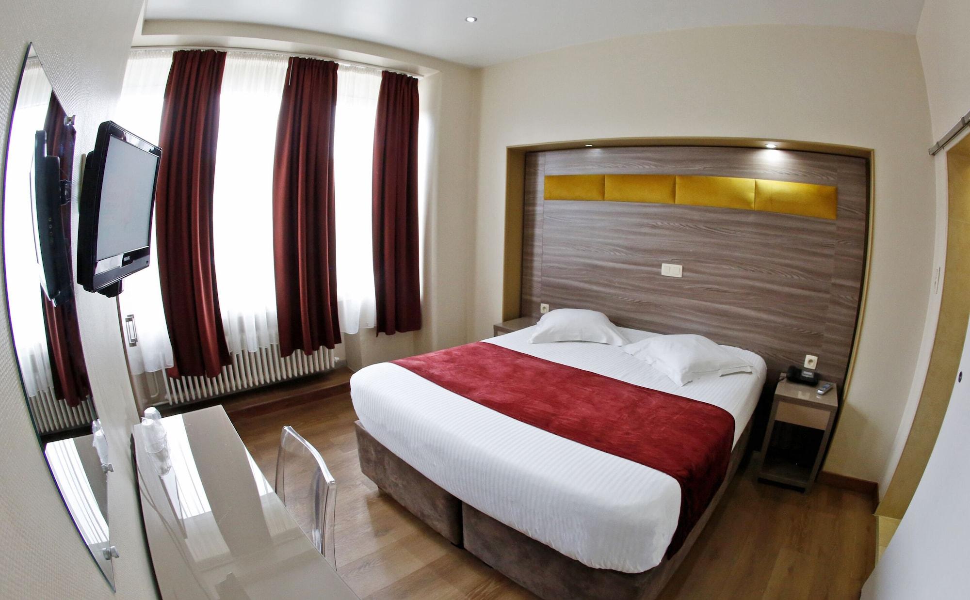 Hotel De France Saint-Gilles Zewnętrze zdjęcie