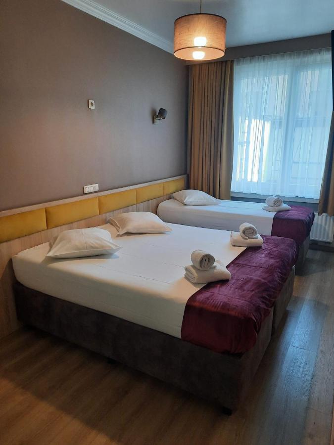 Hotel De France Saint-Gilles Zewnętrze zdjęcie